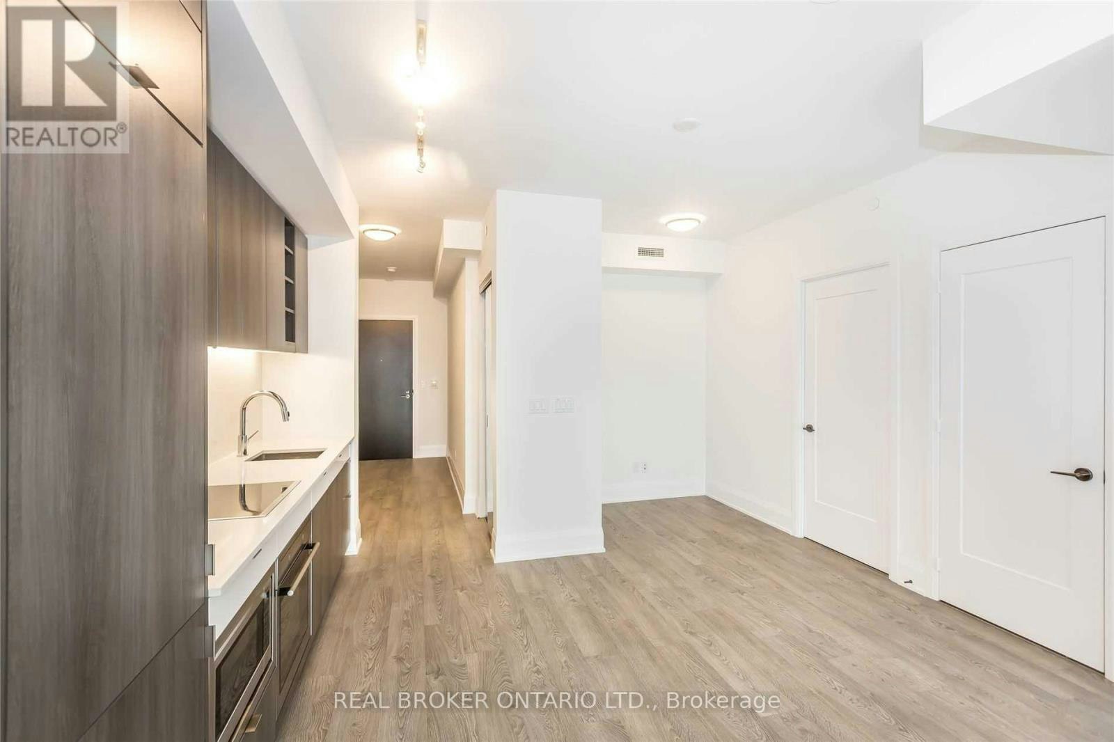 813-101 Erskine Avenue, Toronto, ON, M4P 0C5 - 7