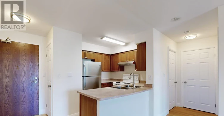 413-3 Ellesmere Street, Richmond Hill, ON, L4B 4N2 - 3