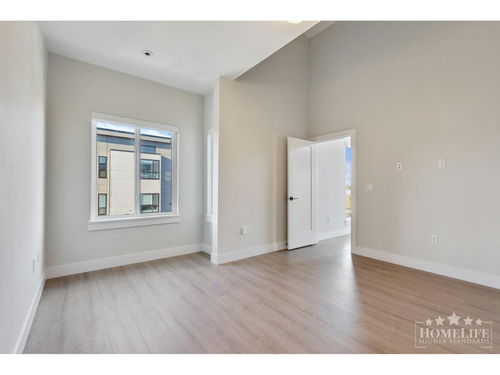 208-14858 60 Avenue, Surrey, BC, V3S 0B5 - 6