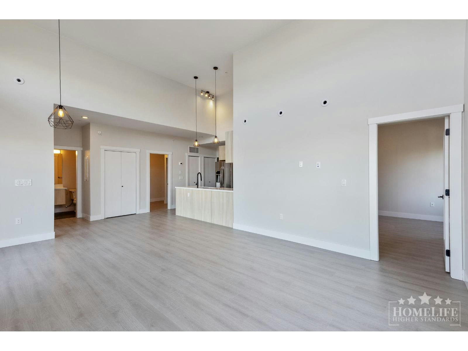208-14858 60 Avenue, Surrey, BC, V3S 0B5 - 3