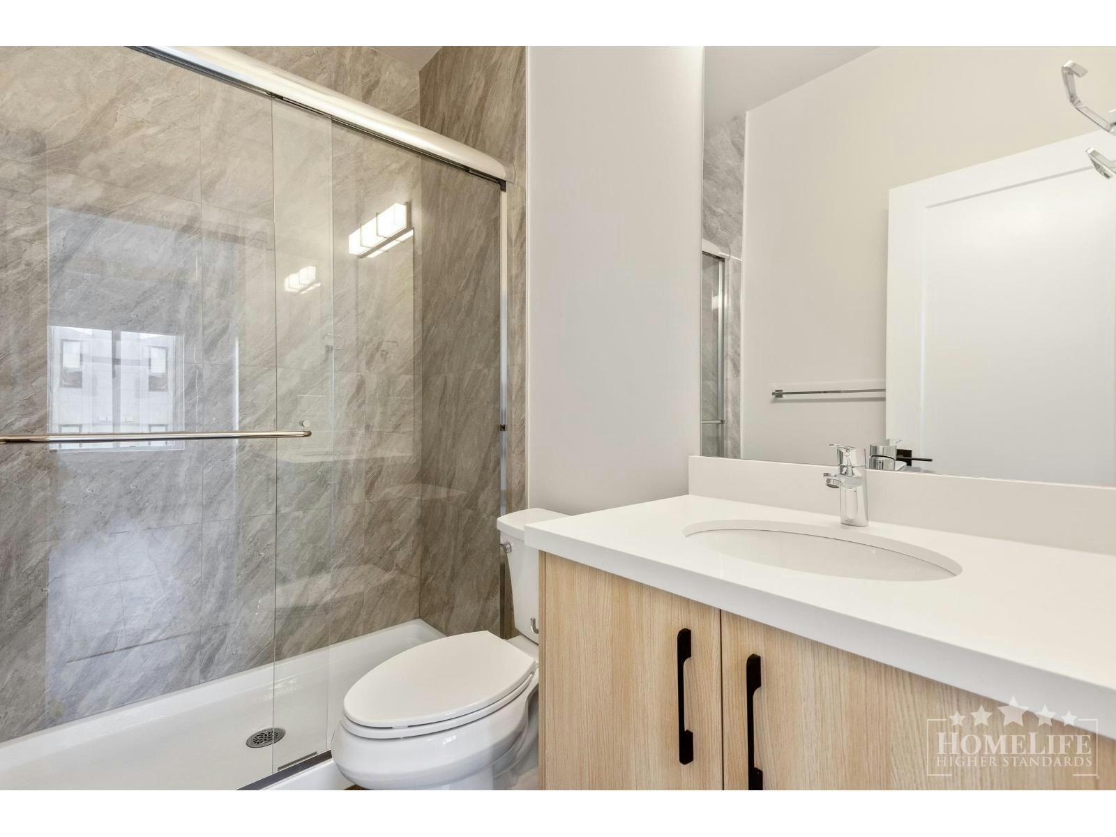 208-14858 60 Avenue, Surrey, BC, V3S 0B5 - 5