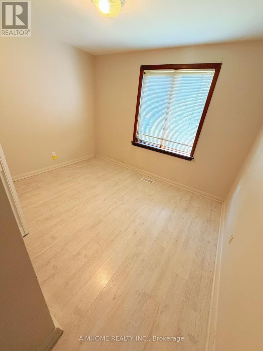 481 Hounslow Avenue, Toronto, ON, M2R 1J1 - 11
