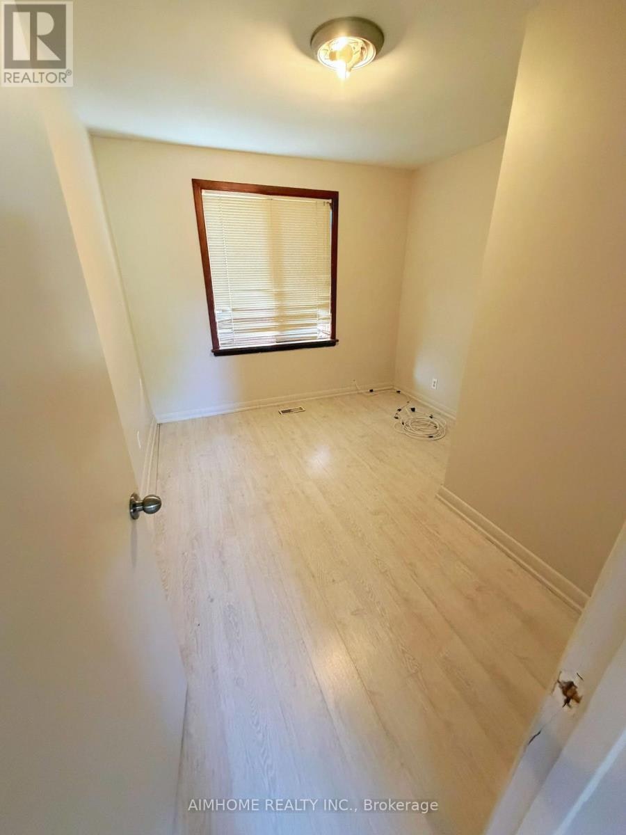 481 Hounslow Avenue, Toronto, ON, M2R 1J1 - 7