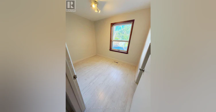 481 Hounslow Avenue, Toronto, ON, M2R 1J1 - 8