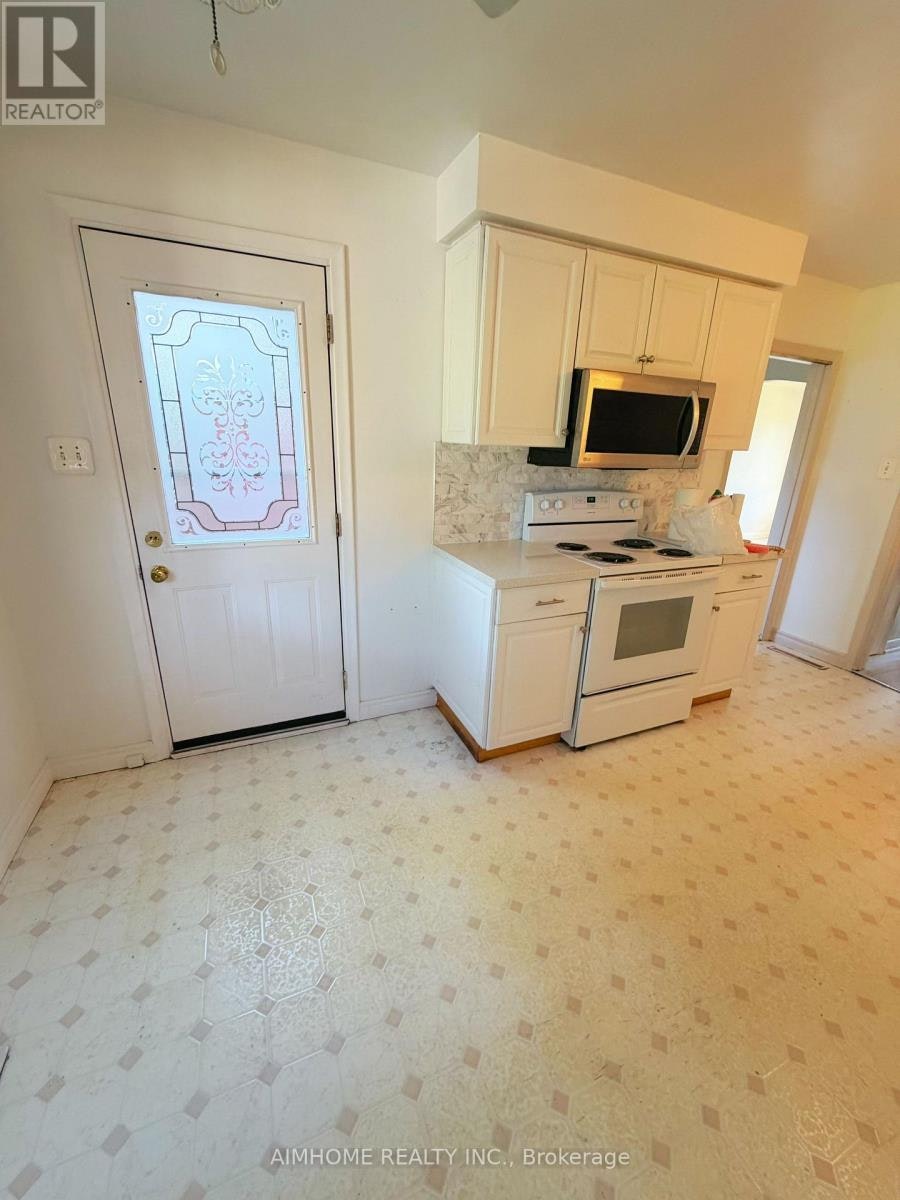 481 Hounslow Avenue, Toronto, ON, M2R 1J1 - 6