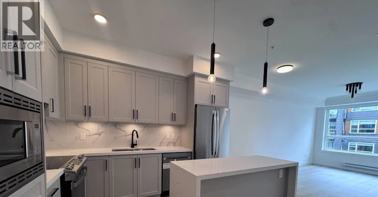 221-12143 223 Street, Maple Ridge, BC, V2W 2B7 - 2