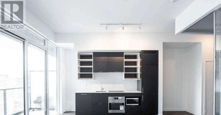 2720-20 Edward Street, Toronto, ON, M5G 1C9 - 5