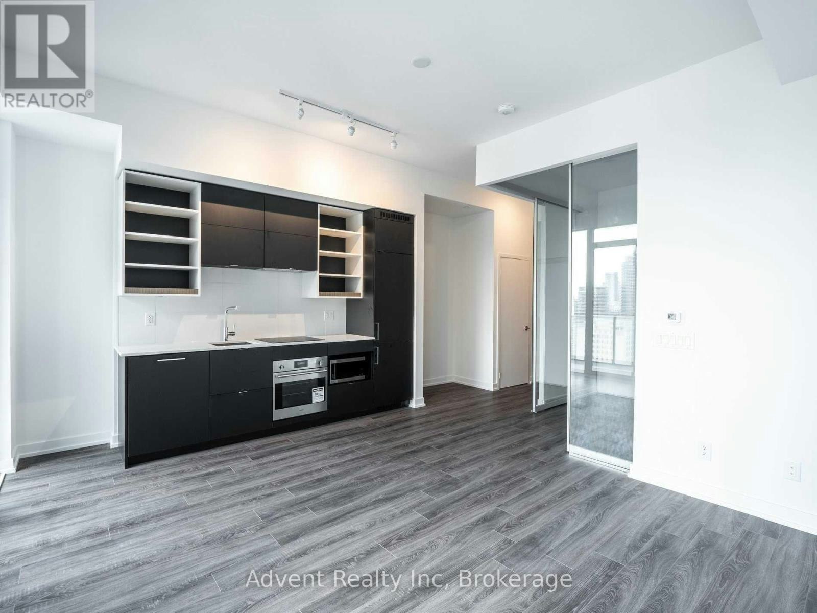 2720-20 Edward Street, Toronto, ON, M5G 1C9 - 6