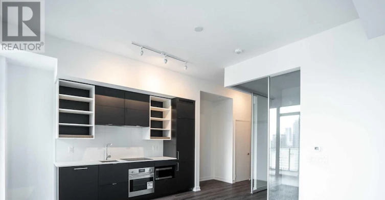 2720-20 Edward Street, Toronto, ON, M5G 1C9 - 6