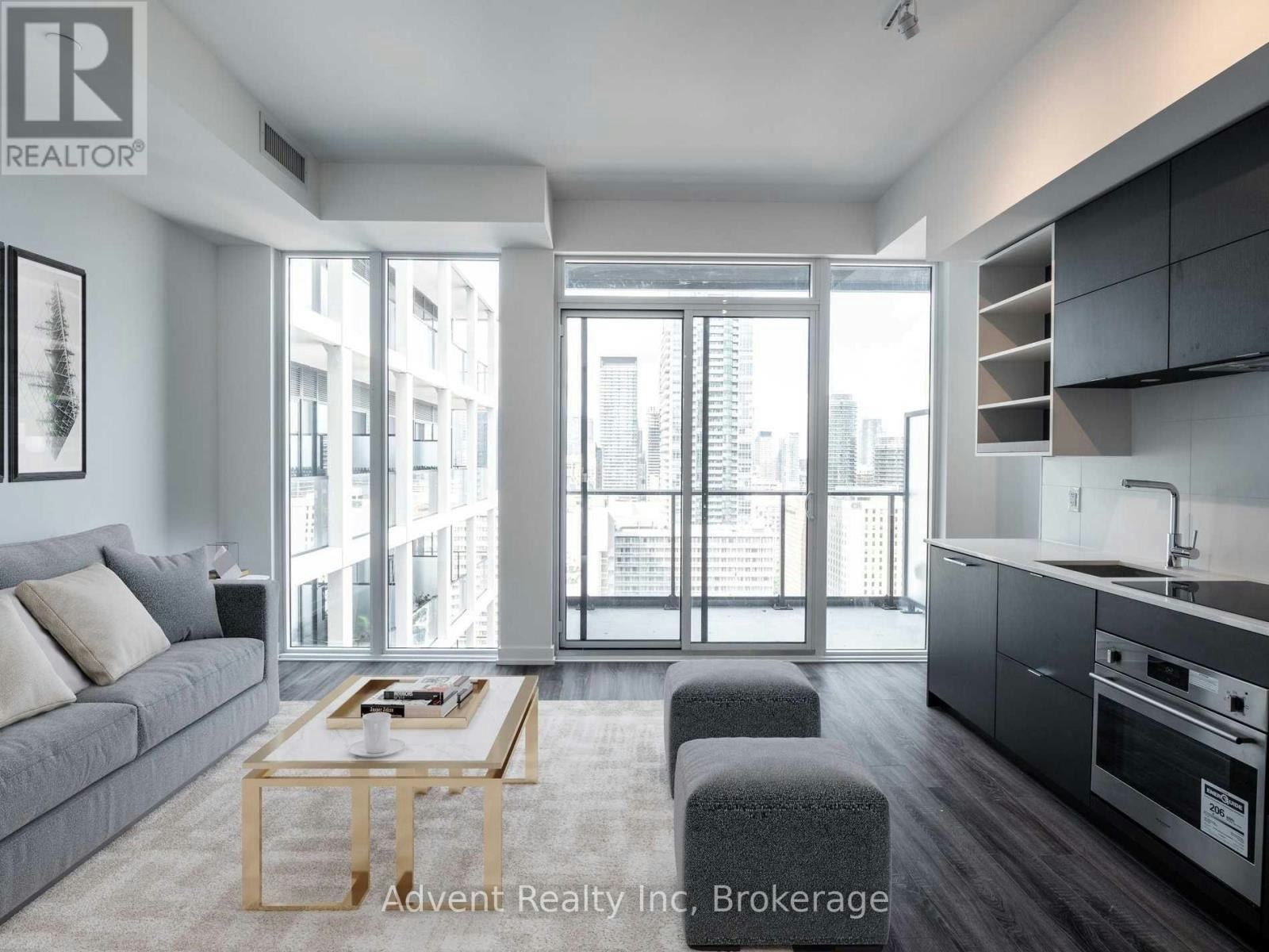 2720-20 Edward Street, Toronto, ON, M5G 1C9 - 2