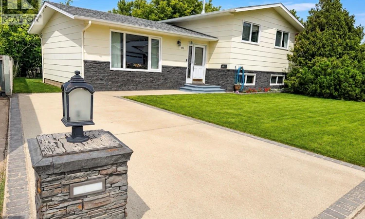 325 Aspen Drive