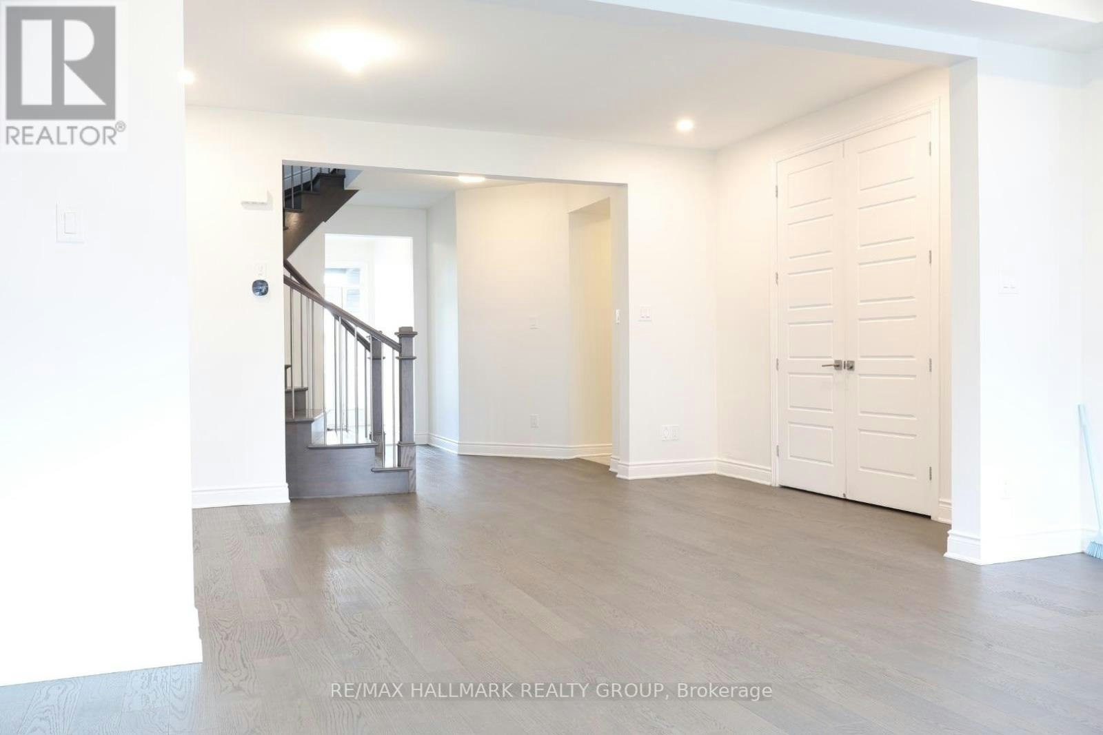 319 Proxima Terrace, Ottawa, ON, K2J 6S7 - 3