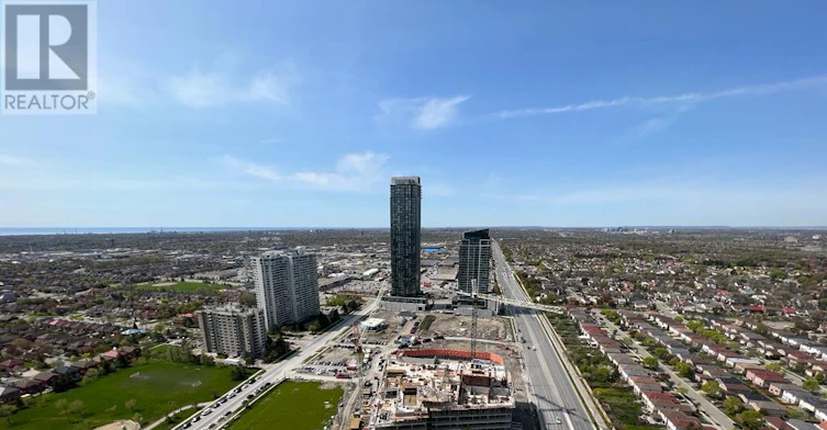 3208-3900 Confederation Parkway, Mississauga, ON, L5B 0L4