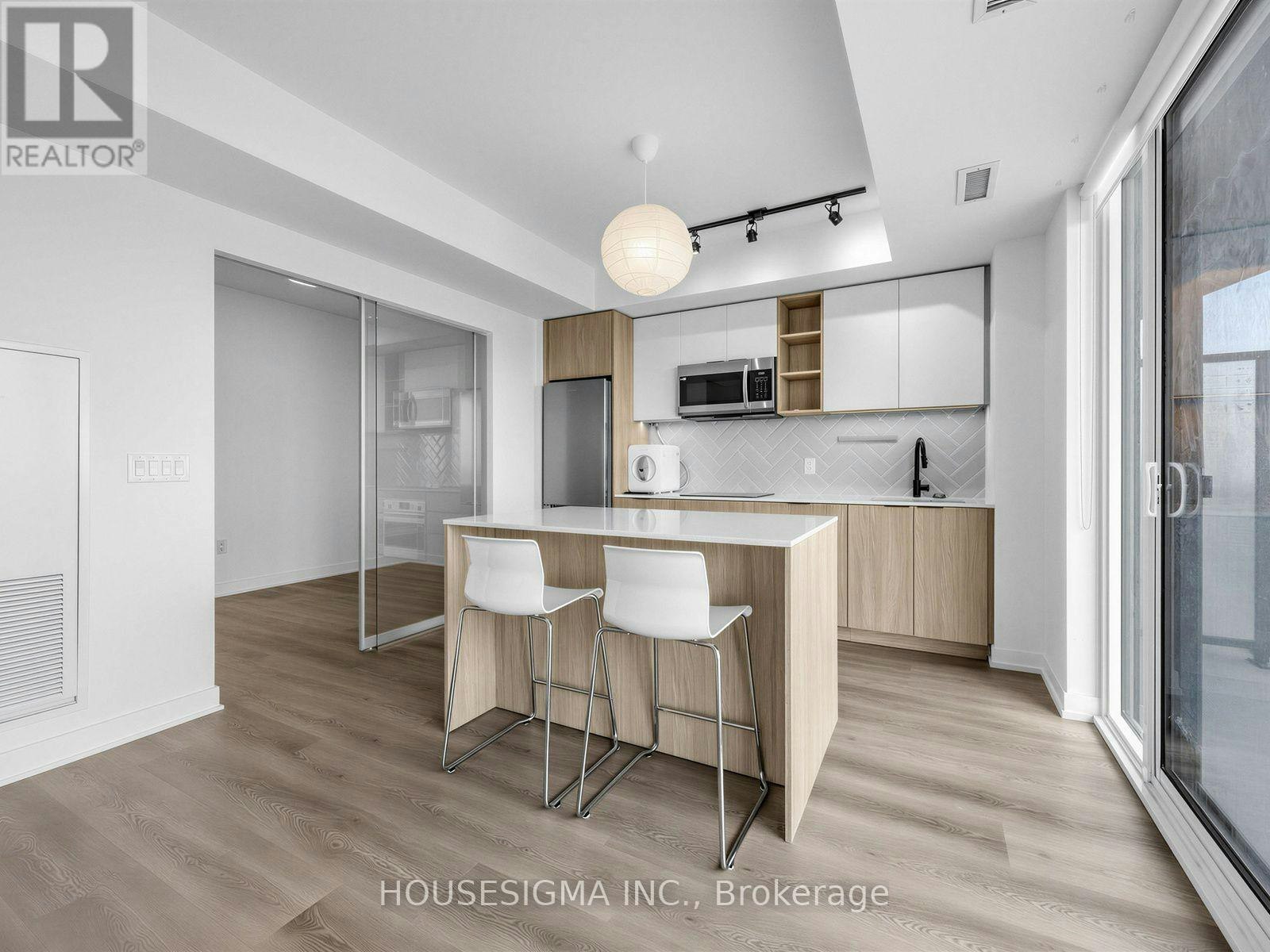 1907-36 Zorra Street, Toronto, ON, M8Z 0G5 - 10