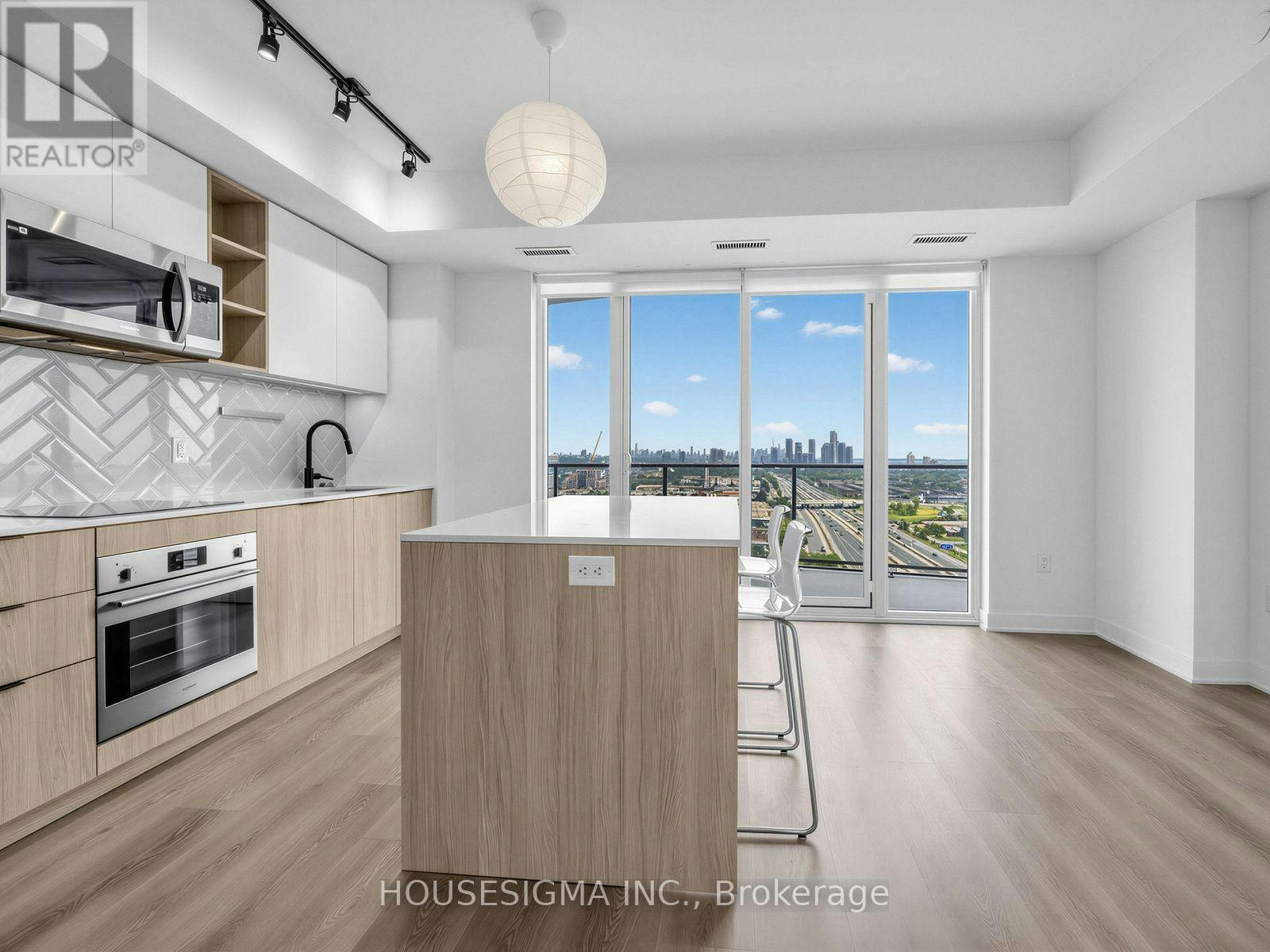 1907-36 Zorra Street, Toronto, ON, M8Z 0G5 - 9