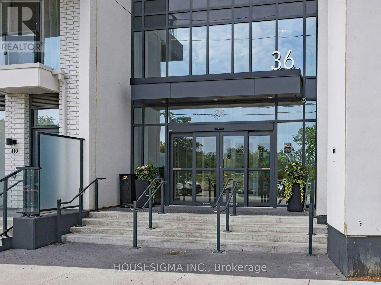 1907-36 Zorra Street, Toronto, ON, M8Z 0G5 - 2