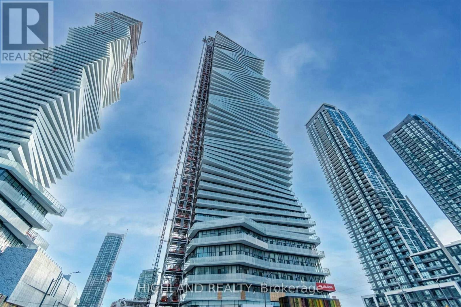 5502-3900 Confederation Parkway, Mississauga, ON, L5B 0M3