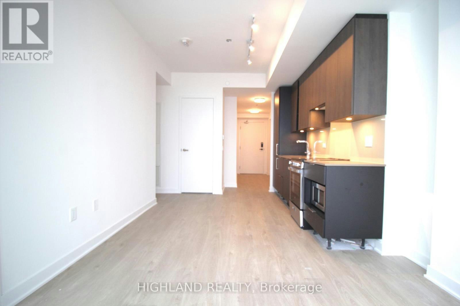 5502-3900 Confederation Parkway, Mississauga, ON, L5B 0M3 - 8