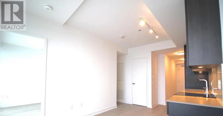 5502-3900 Confederation Parkway, Mississauga, ON, L5B 0M3 - 6