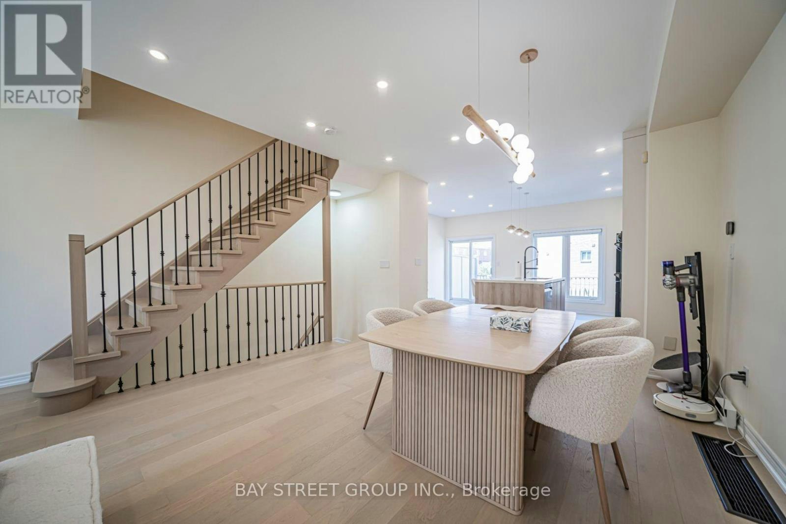 16 Dahlia Road, Markham, ON, L3T 7T8 - 19