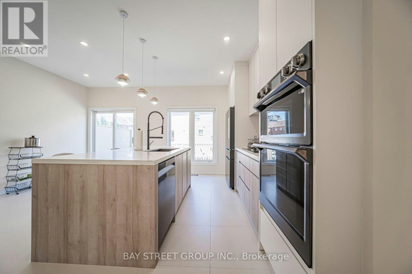 16 Dahlia Road, Markham, ON, L3T 7T8 - 11
