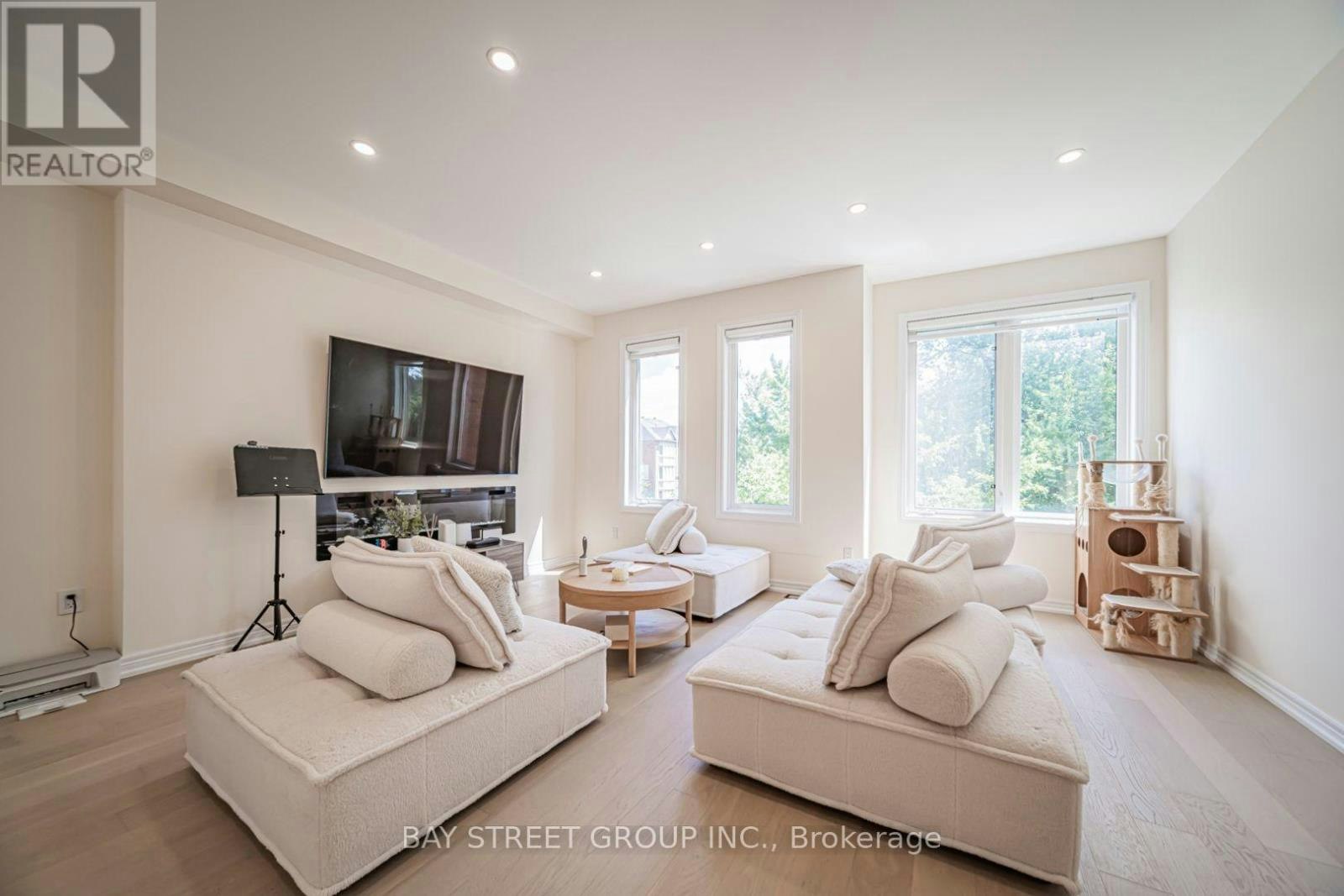16 Dahlia Road, Markham, ON, L3T 7T8 - 18