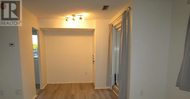 213-2001 Bonnymede Drive, Mississauga, ON, L5J 4H8 - 3