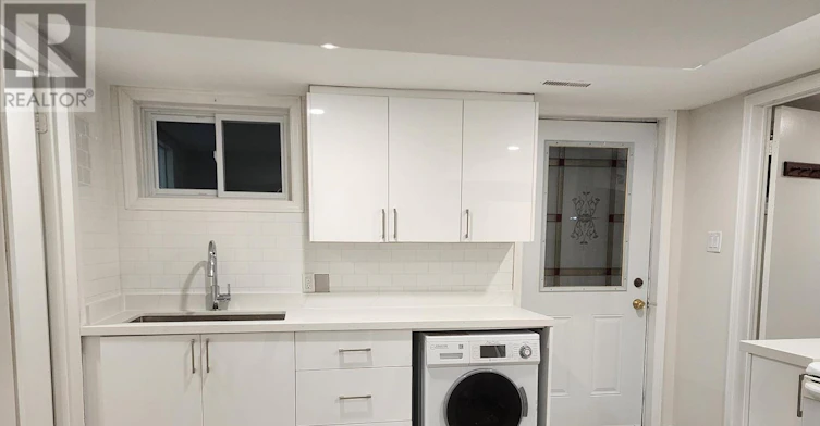 BASEMENT-45 French Crescent, East Gwillimbury, ON, L9N 1J8 - 5
