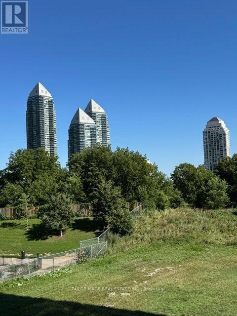 312-251 Manitoba Street, Toronto, ON, M8Y 0C7 - 3