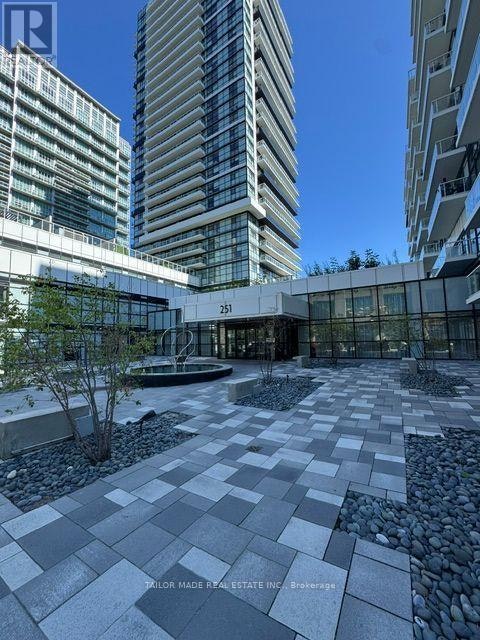 312-251 Manitoba Street, Toronto, ON, M8Y 0C7 - 2