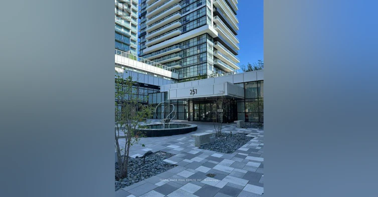 312-251 Manitoba Street, Toronto, ON, M8Y 0C7