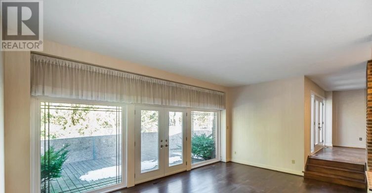 4 Sagewood Drive, Toronto, ON, M3B 1T4 - 5