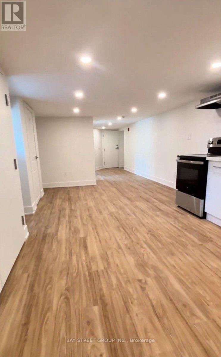 9-1311 Pape Avenue, Toronto, ON, M4K 3W9 - 6