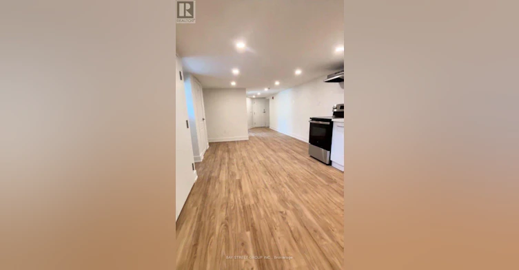 9-1311 Pape Avenue, Toronto, ON, M4K 3W9 - 6