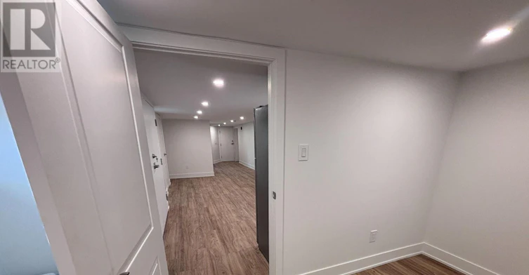9-1311 Pape Avenue, Toronto, ON, M4K 3W9 - 4