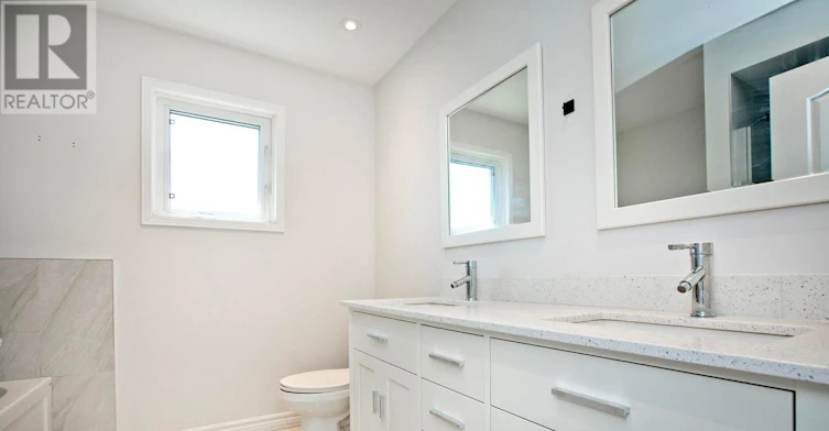 22 Taos Court, Richmond Hill, ON, L4C 0G5 - 12