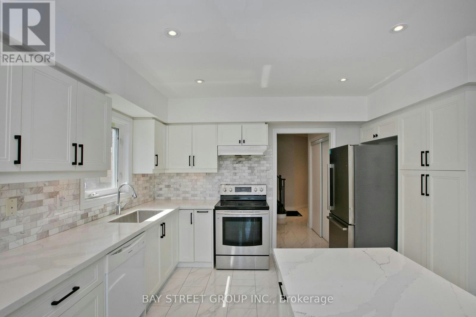 22 Taos Court, Richmond Hill, ON, L4C 0G5 - 5