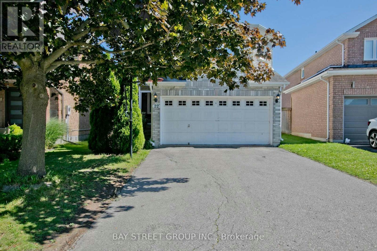 22 Taos Court, Richmond Hill, ON, L4C 0G5 - 2