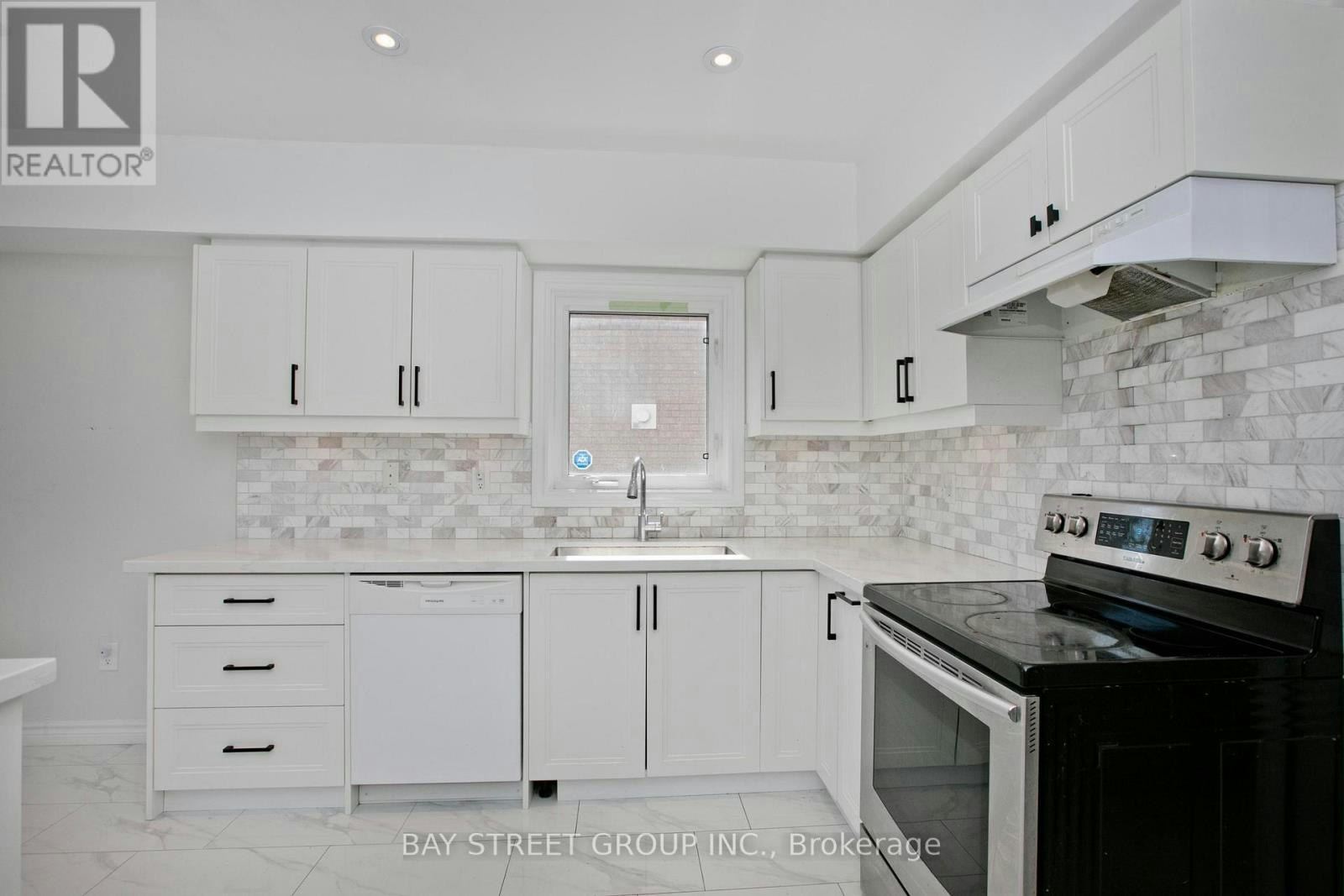 22 Taos Court, Richmond Hill, ON, L4C 0G5 - 6