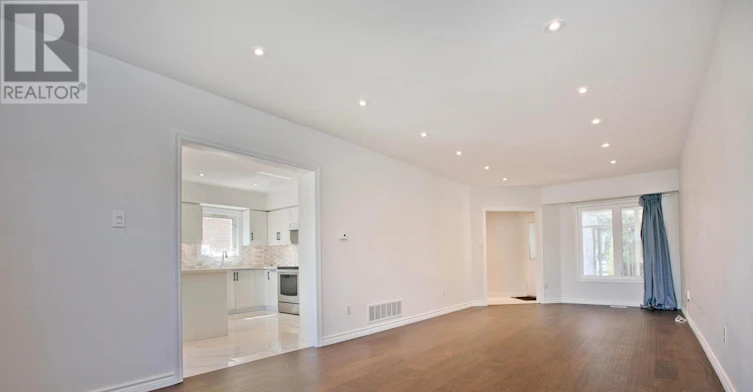 22 Taos Court, Richmond Hill, ON, L4C 0G5 - 4