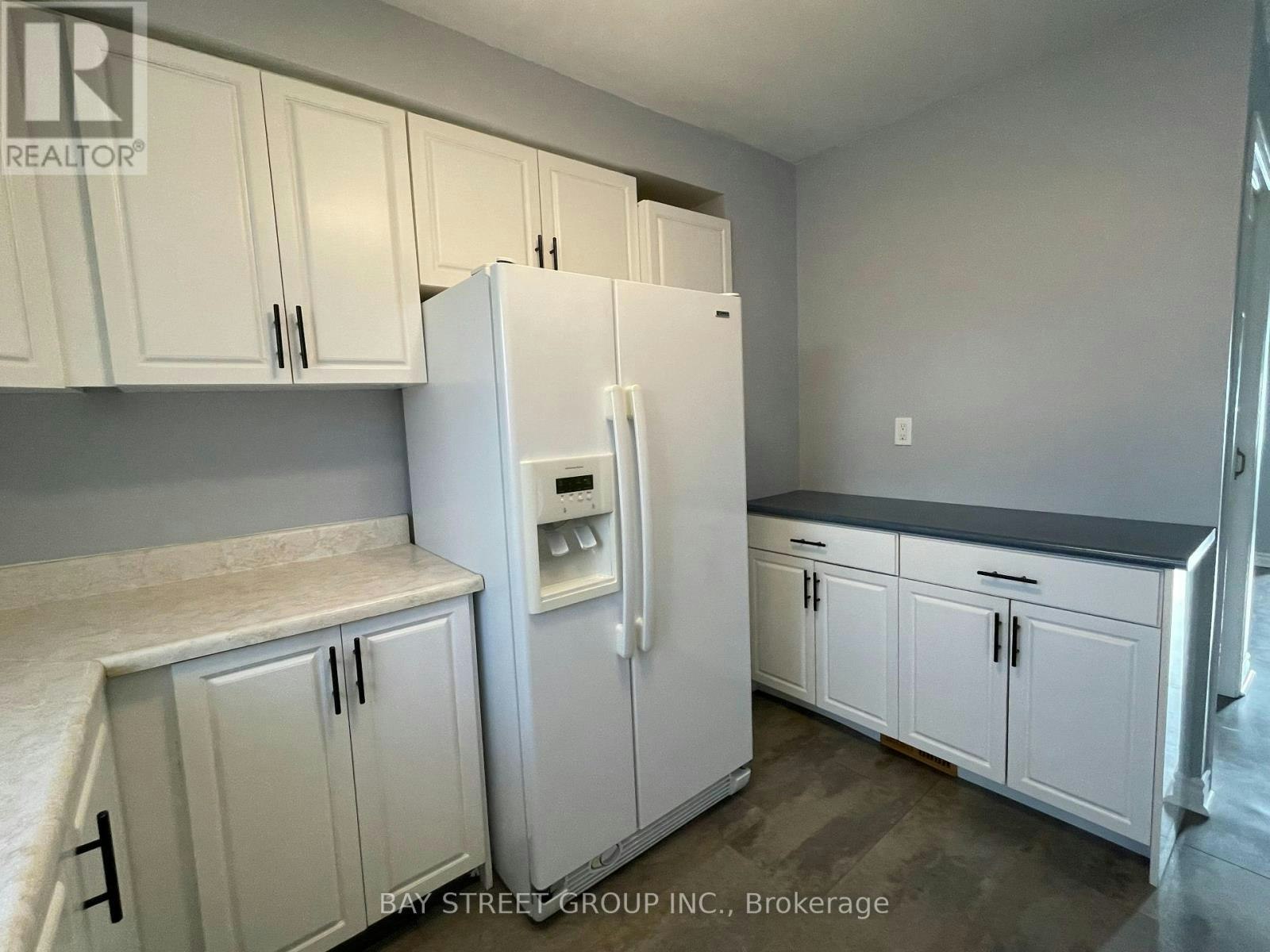 27 Lindsay Court, Barrie, ON, L4M 6G5 - 10