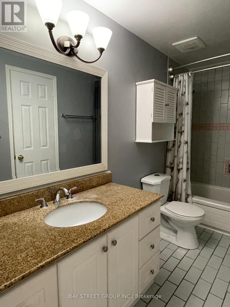 27 Lindsay Court, Barrie, ON, L4M 6G5 - 23