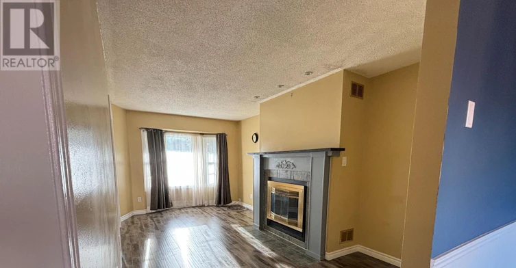 27 Lindsay Court, Barrie, ON, L4M 6G5 - 5