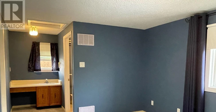 27 Lindsay Court, Barrie, ON, L4M 6G5 - 15