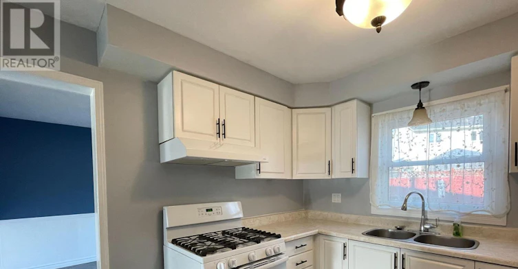 27 Lindsay Court, Barrie, ON, L4M 6G5 - 9