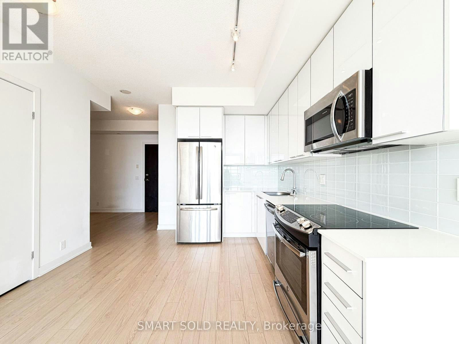 3002-10 Park Lawn Road, Toronto, ON, M8Y 0H9 - 5