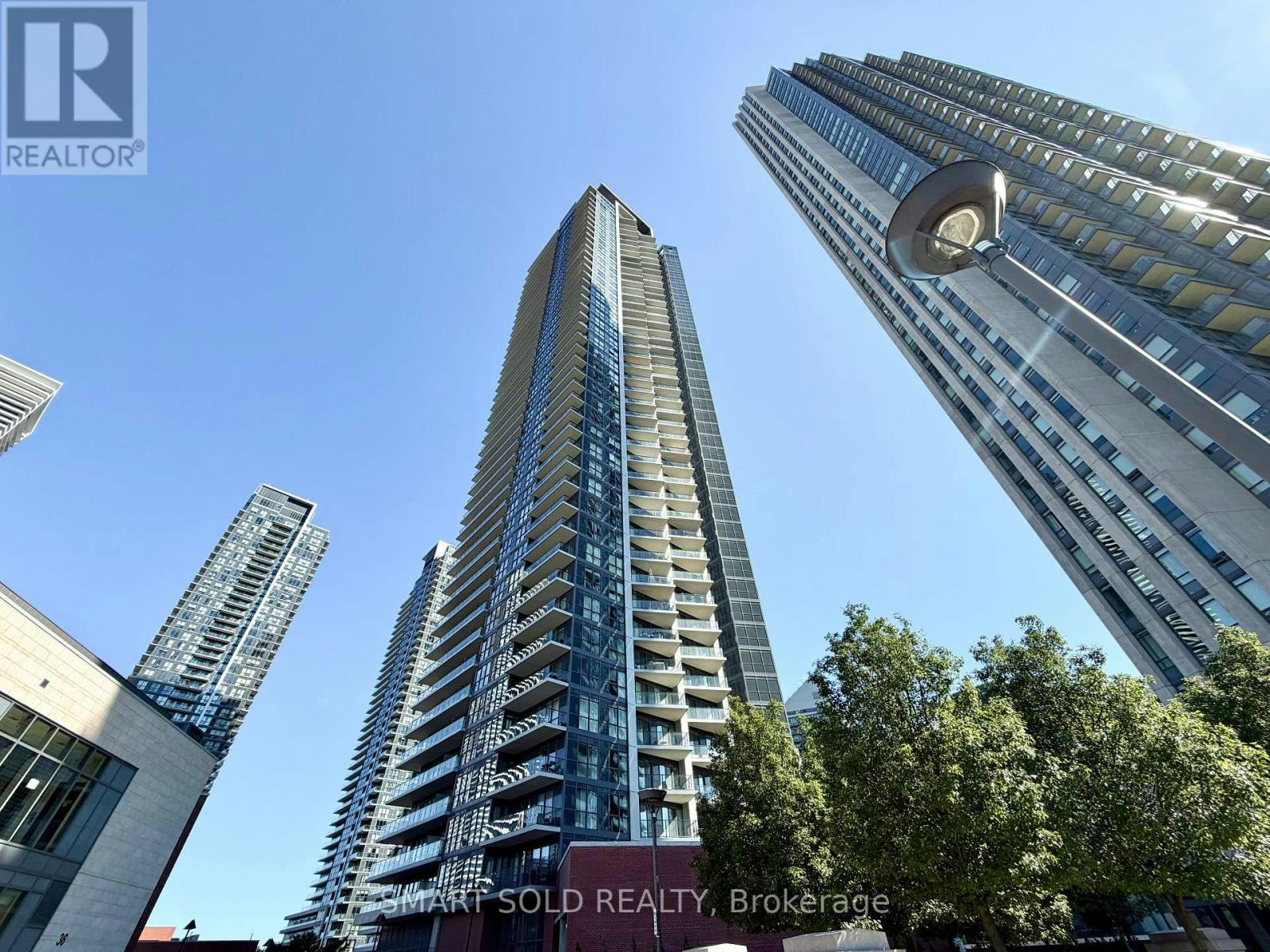 3002-10 Park Lawn Road, Toronto, ON, M8Y 0H9