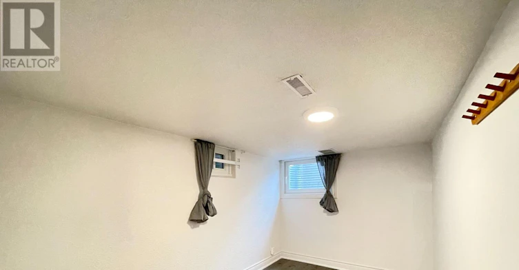 290 Westcourt Place, Waterloo, ON, N2L 2R7 - 29