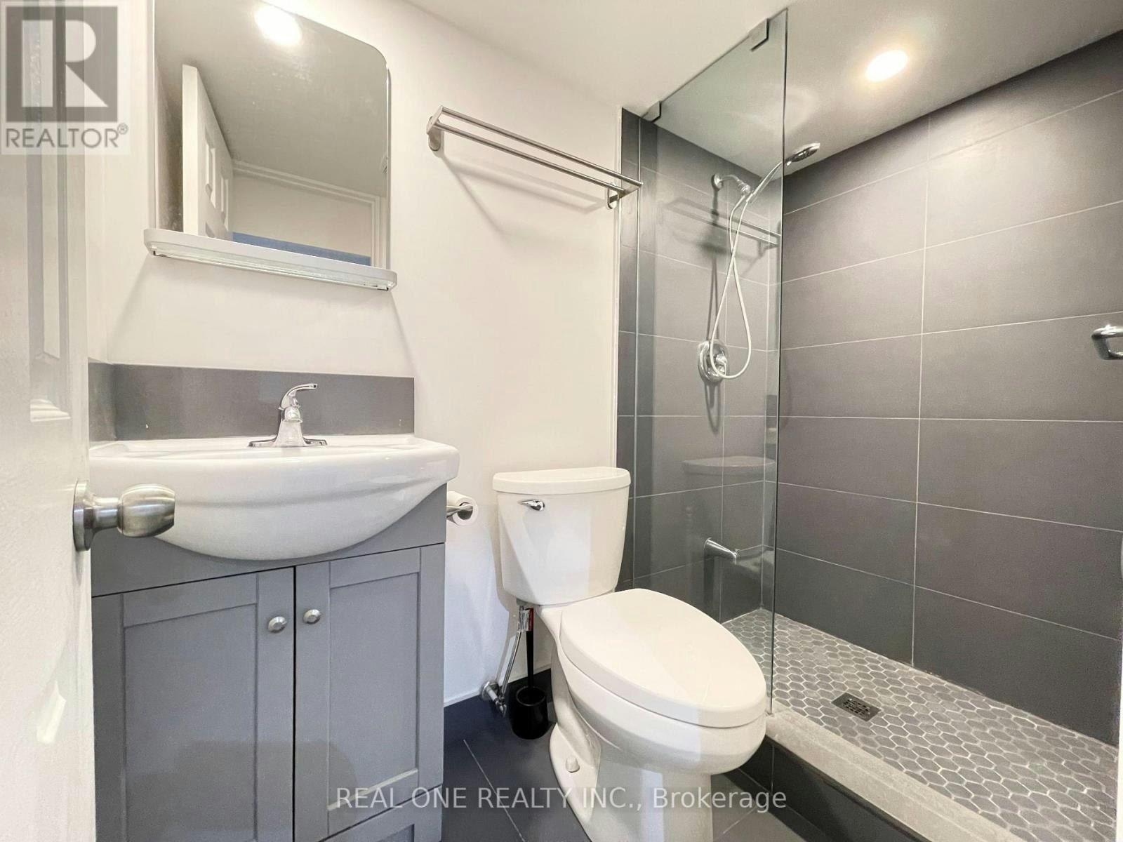290 Westcourt Place, Waterloo, ON, N2L 2R7 - 30