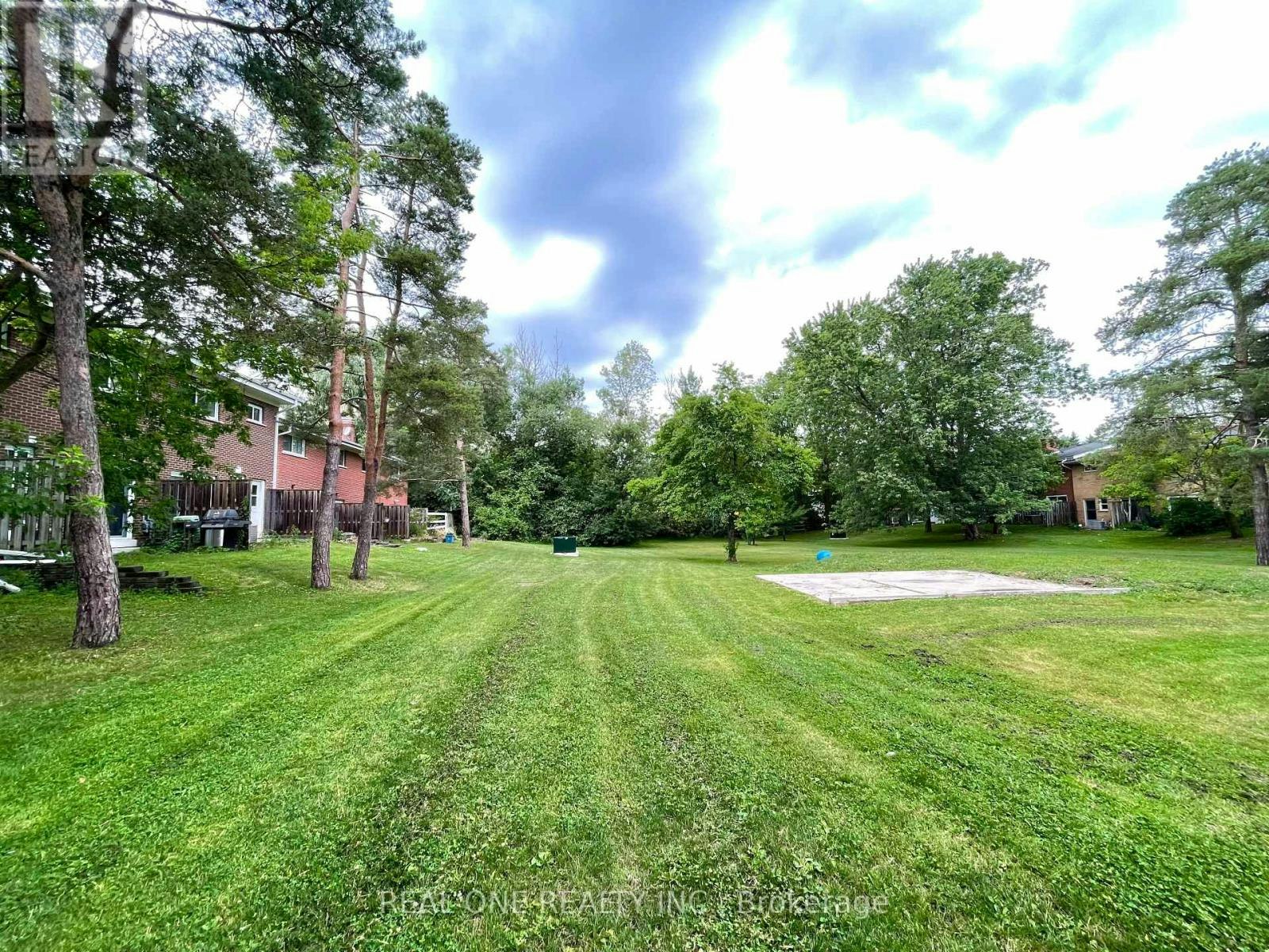 290 Westcourt Place, Waterloo, ON, N2L 2R7 - 34